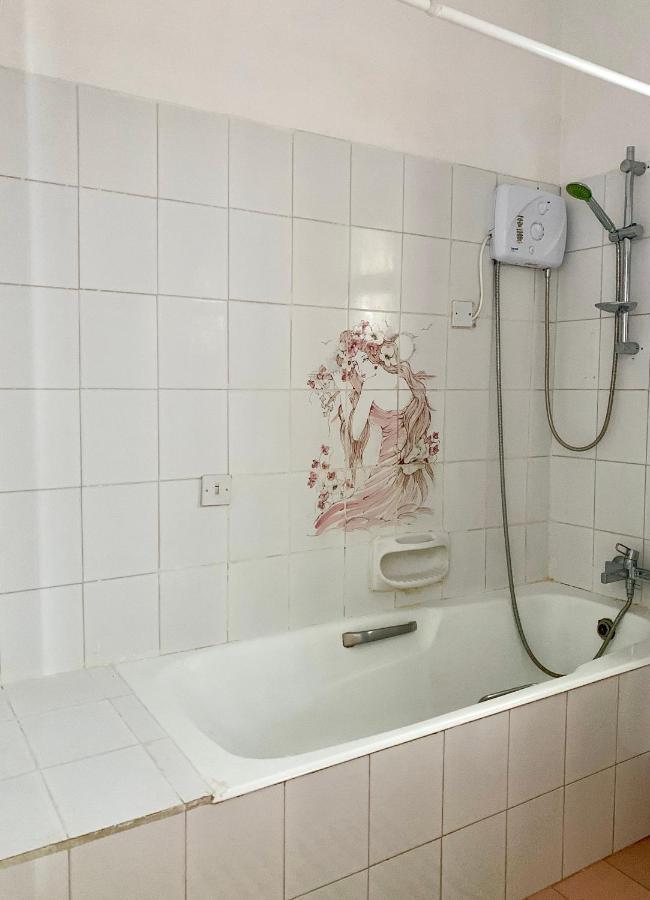 The Bay Laurel Apartment Лимасол Екстериор снимка